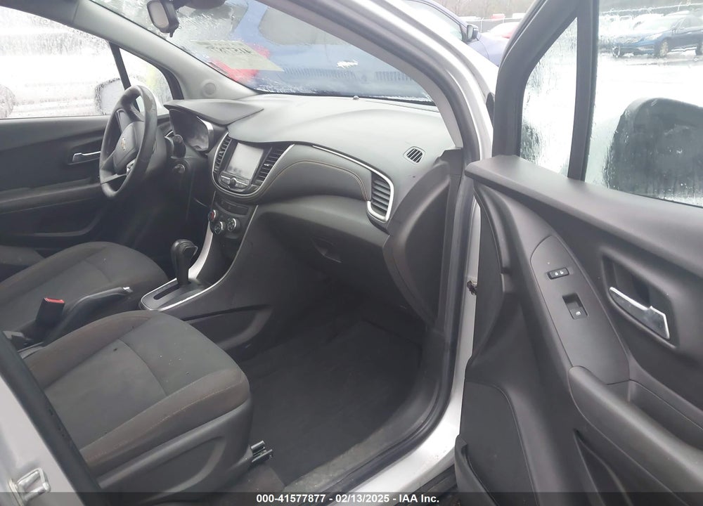 2017 CHEVROLET TRAX LS VIN: KL7CJKSB3HB084770