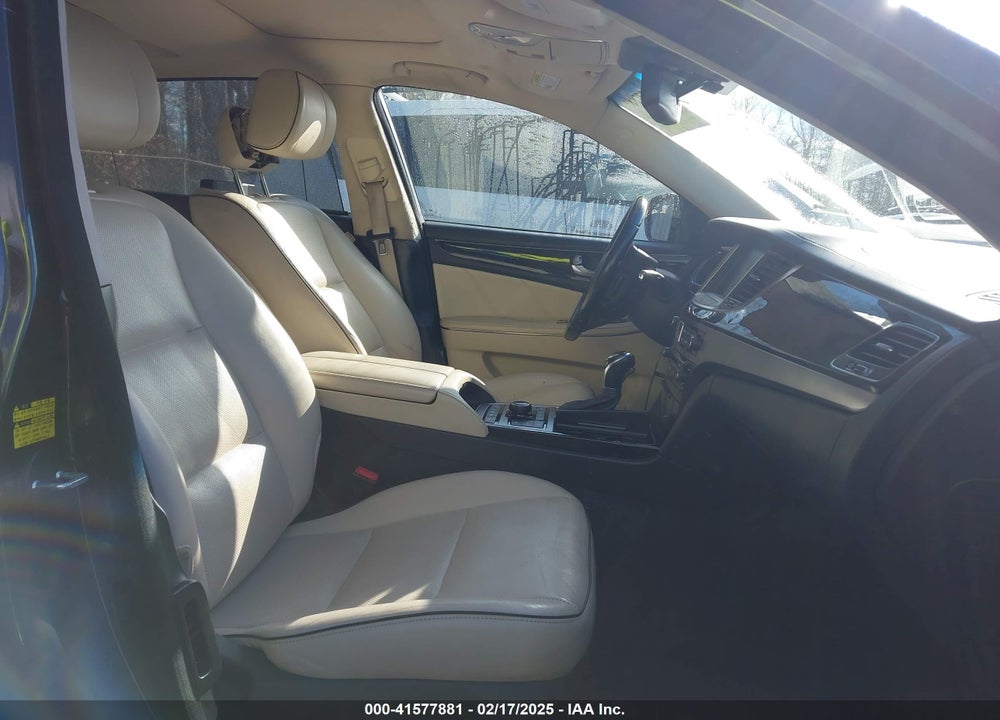 2015 HYUNDAI EQUUS VIN: KMHGH4JHXFU095828
