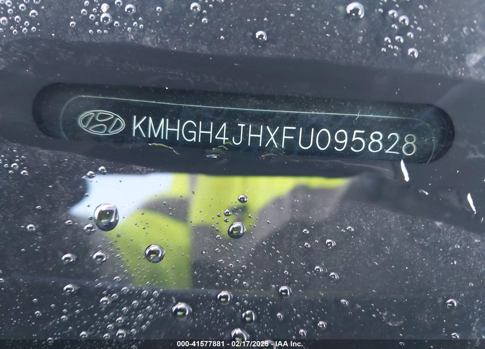 2015 HYUNDAI EQUUS VIN: KMHGH4JHXFU095828
