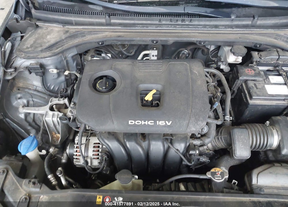 2017 HYUNDAI ELANTRA VIN: KMHD84LF5HU102234