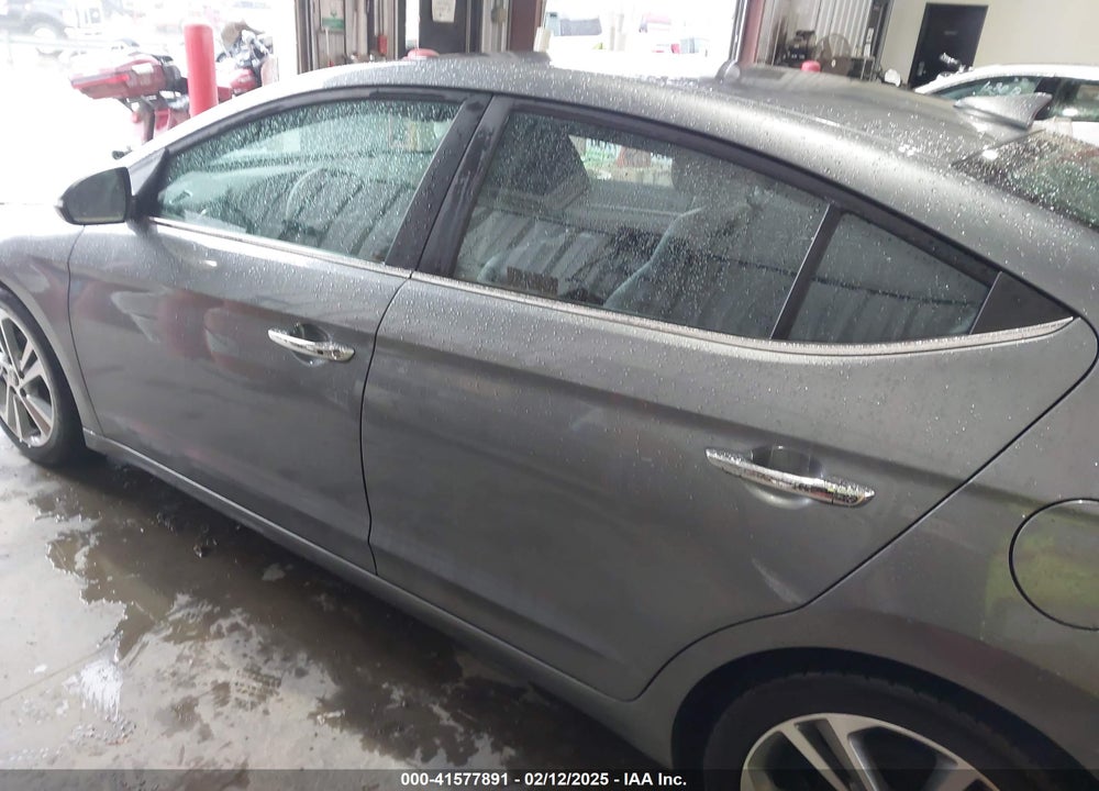 2017 HYUNDAI ELANTRA VIN: KMHD84LF5HU102234