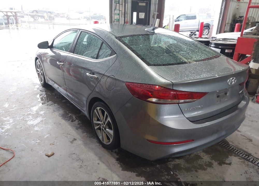 2017 HYUNDAI ELANTRA VIN: KMHD84LF5HU102234