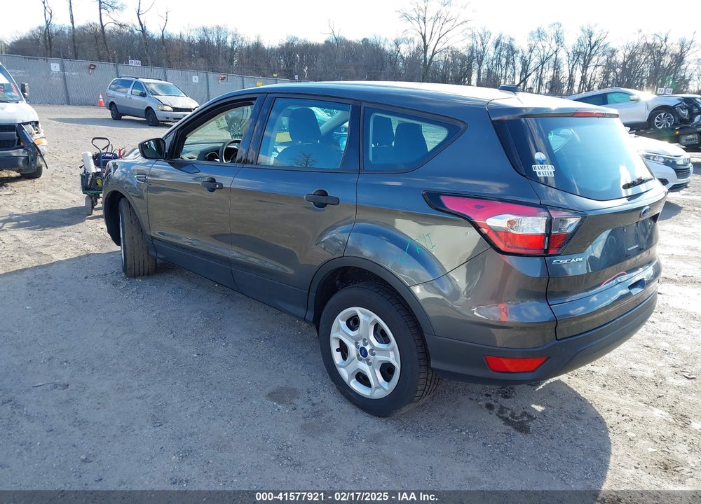 2018 FORD ESCAPE S VIN: 1FMCU0F71JUC94231