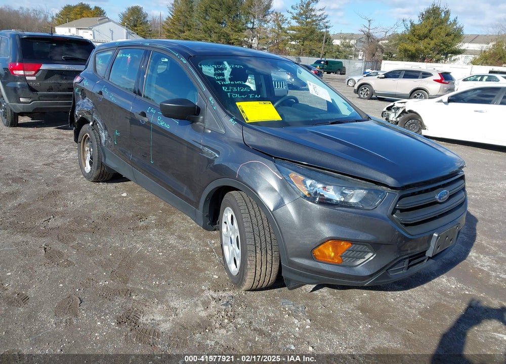 2018 FORD ESCAPE S VIN: 1FMCU0F71JUC94231