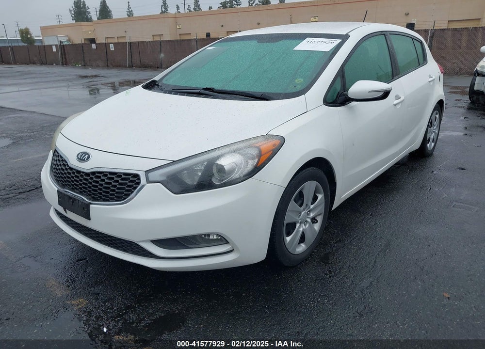 2016 KIA FORTE 5-DOOR VIN: KNAFK5A80G5629547