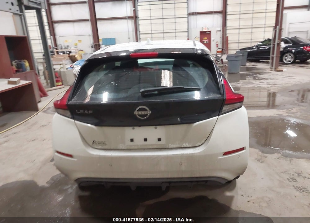 2024 NISSAN LEAF VIN: 1N4AZ1BV4RC550165