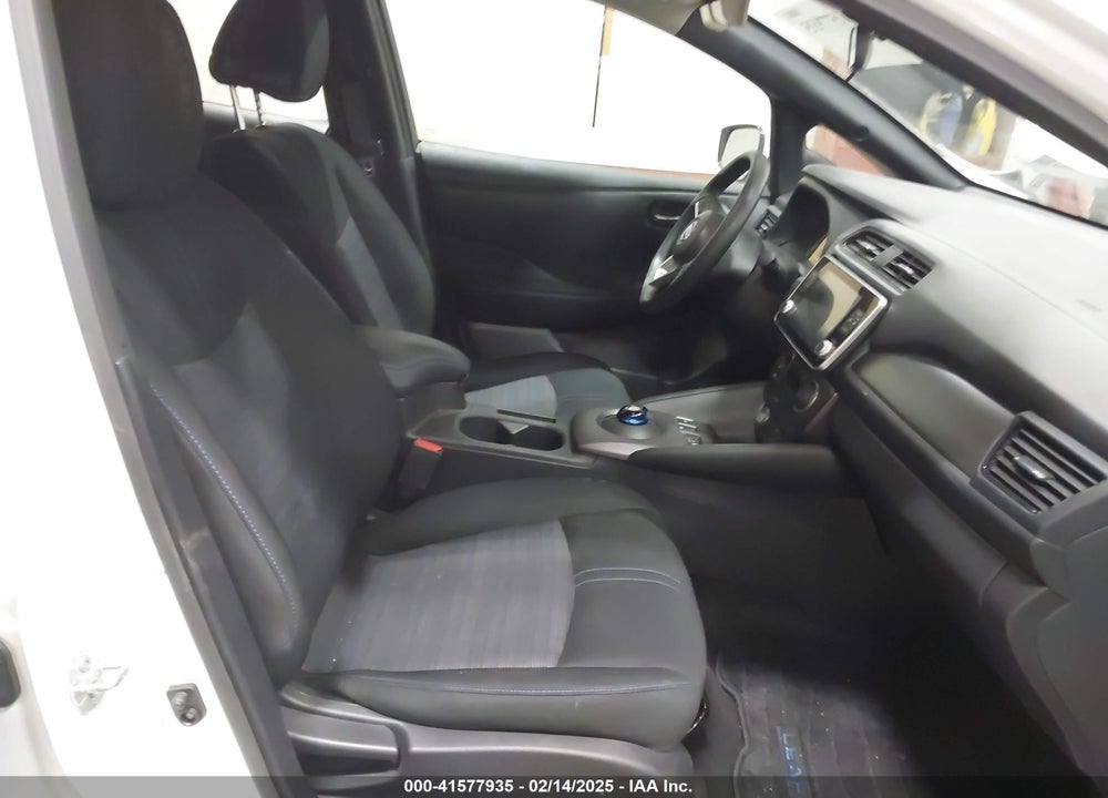 2024 NISSAN LEAF VIN: 1N4AZ1BV4RC550165