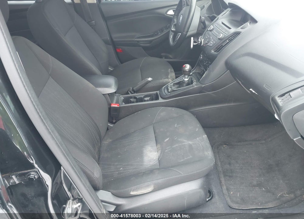 2015 FORD FOCUS VIN: 1FADP3FE1FL333158
