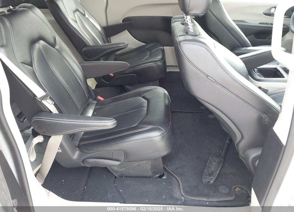 2023 CHRYSLER PACIFICA TOURING L VIN: 2C4RC1BG1PR521369
