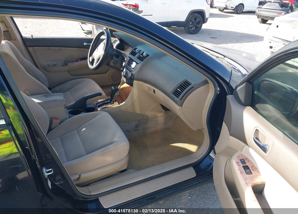 2003 HONDA ACCORD 2.4 EX VIN: JHMCM56633C087193