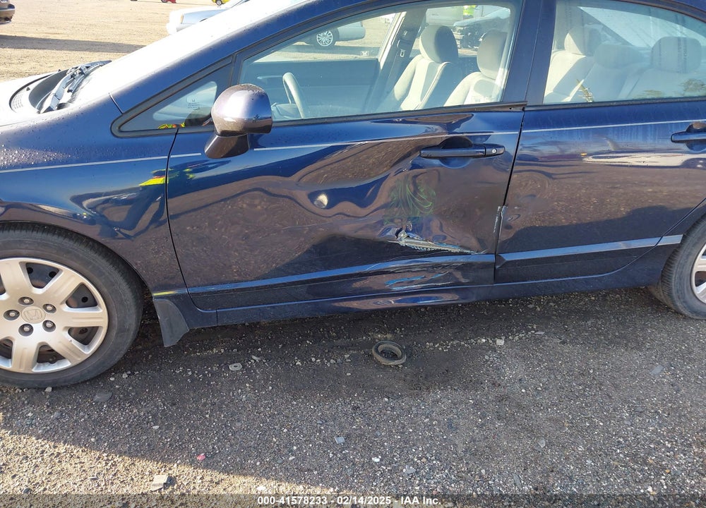 2010 HONDA CIVIC LX VIN: 2HGFA1F51AH559071