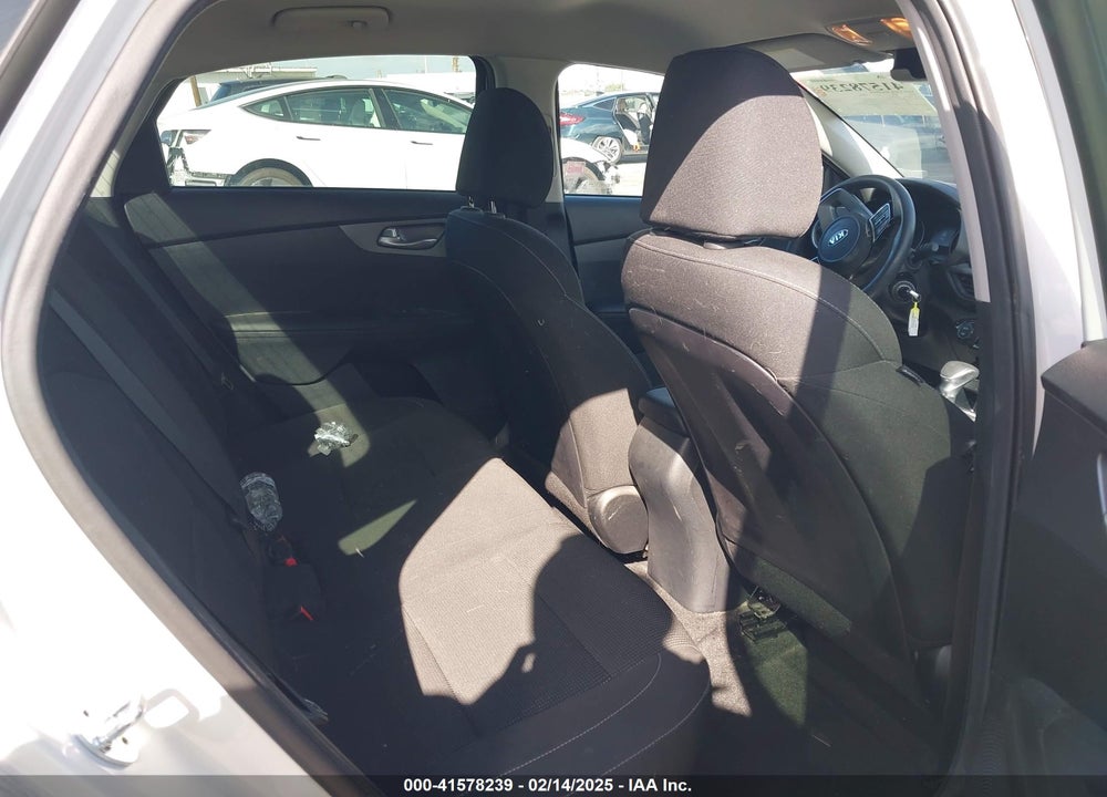 2019 KIA FORTE VIN: 3KPF24AD5KE138673