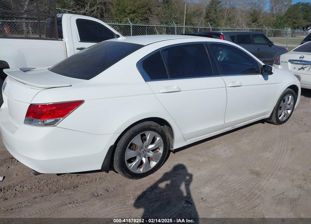 2009 HONDA ACCORD VIN: 1HGCP26899A032987