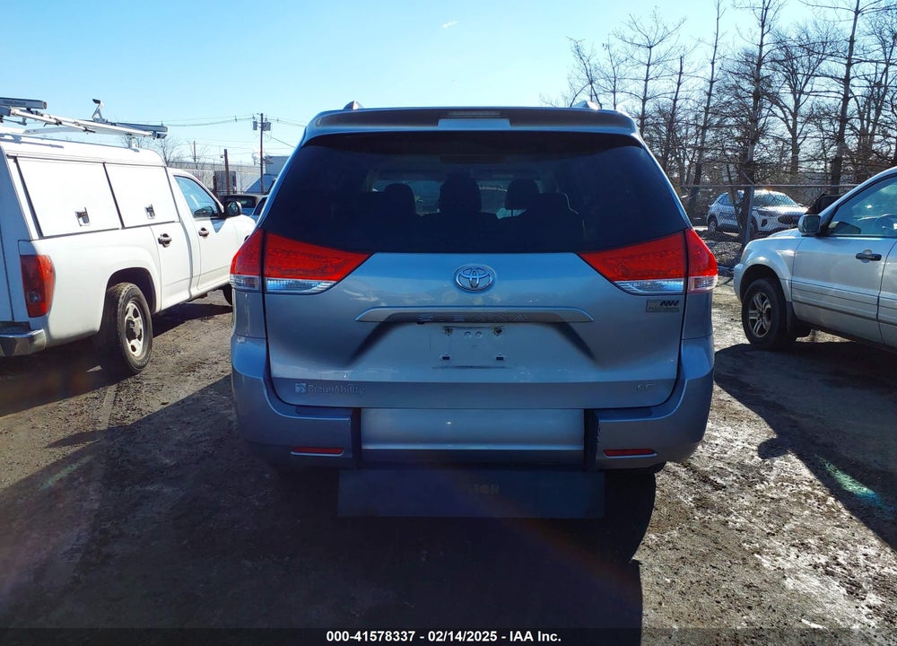 2014 TOYOTA SIENNA LE V6 7 PASSENGER MOBILITY VIN: 5TDKK3DC0ES467514