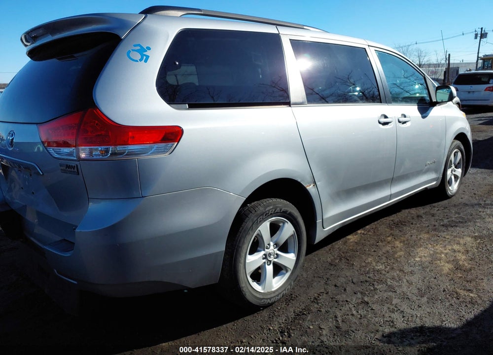 2014 TOYOTA SIENNA LE V6 7 PASSENGER MOBILITY VIN: 5TDKK3DC0ES467514