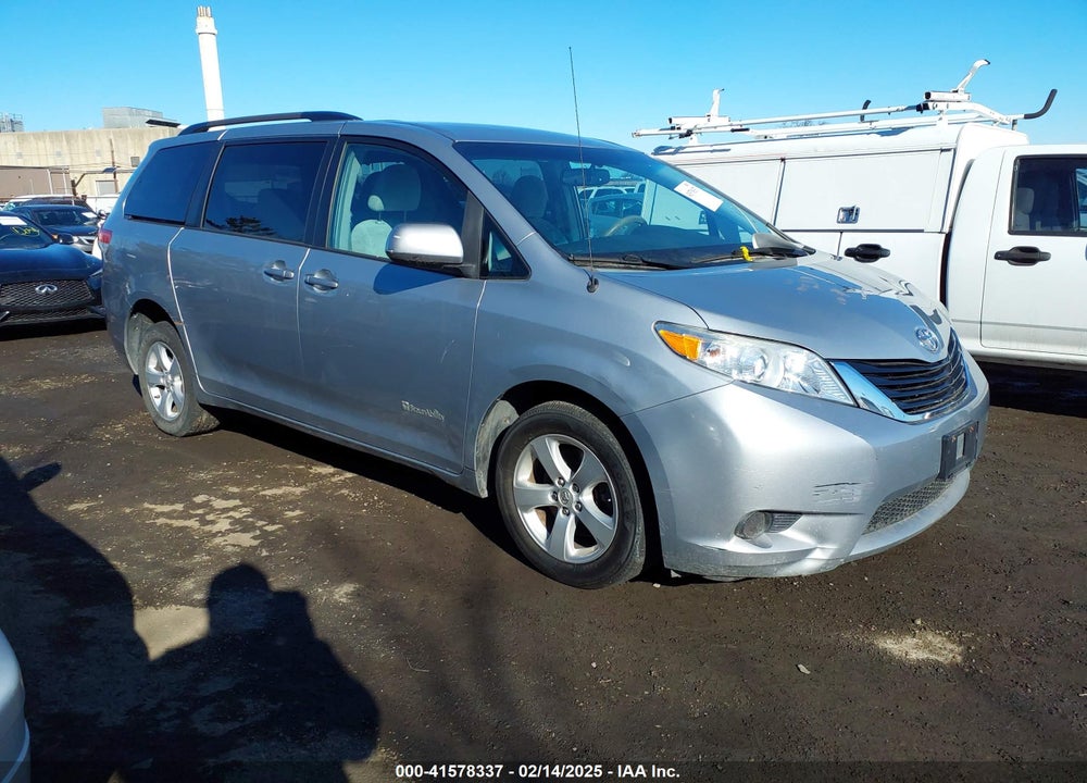 2014 TOYOTA SIENNA LE V6 7 PASSENGER MOBILITY VIN: 5TDKK3DC0ES467514