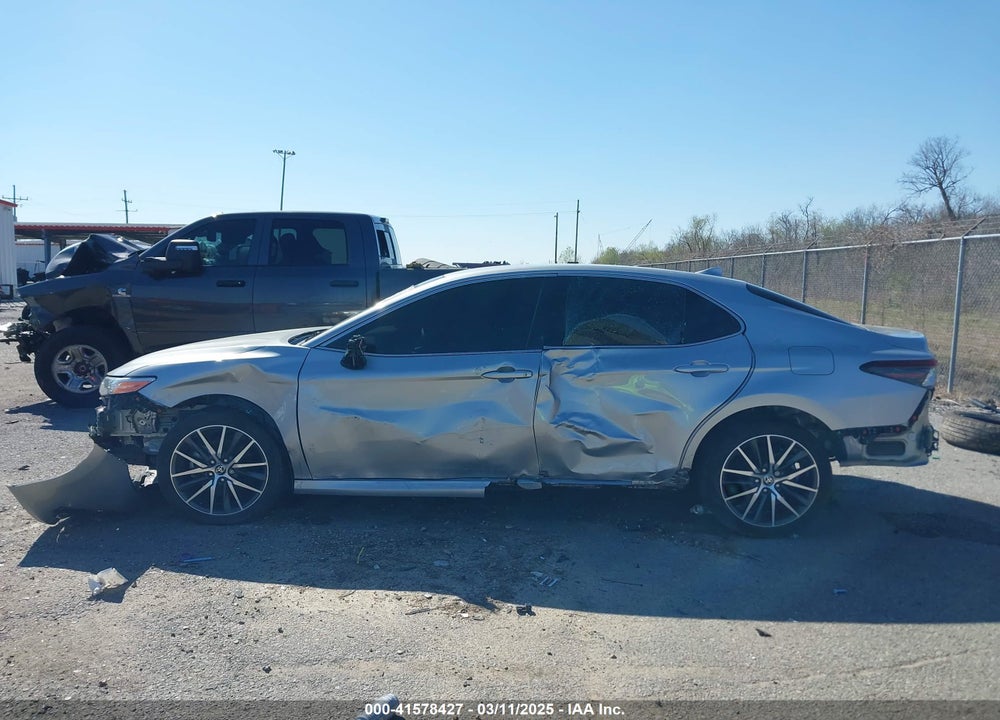 2022 TOYOTA CAMRY VIN: 4T1F11BK1NU069805