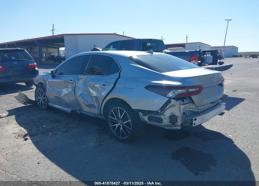 2022 TOYOTA CAMRY VIN: 4T1F11BK1NU069805