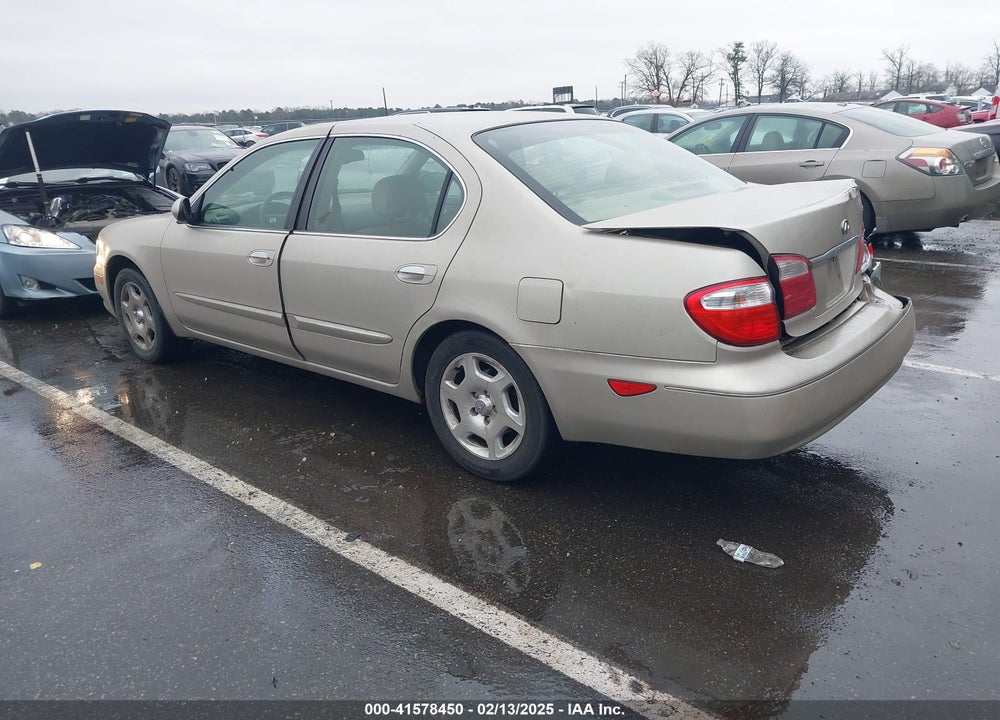 2001 INFINITI I30 LUXURY VIN: JNKCA31A11T037639