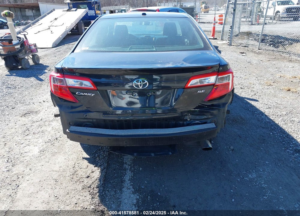 2014 TOYOTA CAMRY SE VIN: 4T1BF1FK9EU868449