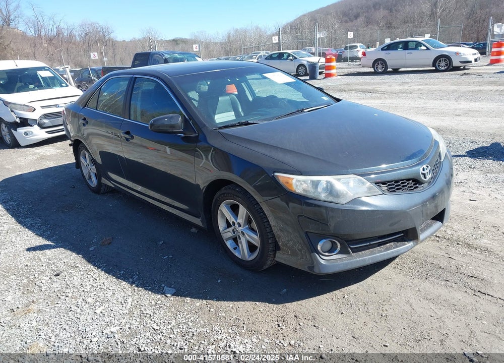 2014 TOYOTA CAMRY SE VIN: 4T1BF1FK9EU868449