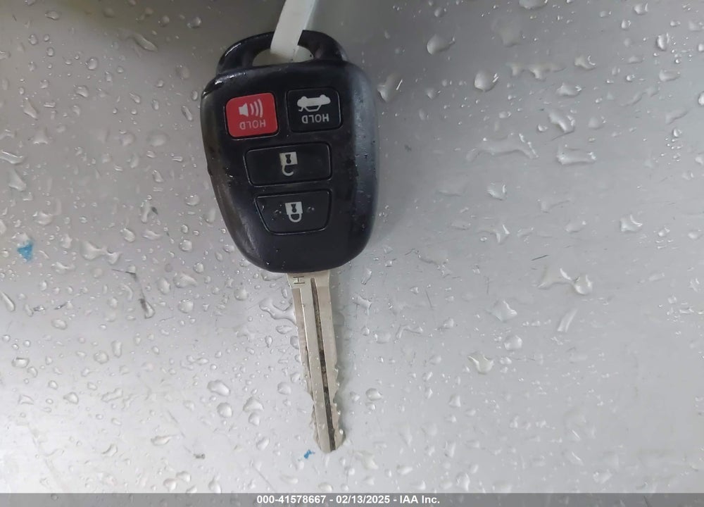 2014 TOYOTA COROLLA VIN: 5YFBURHE7EP040624