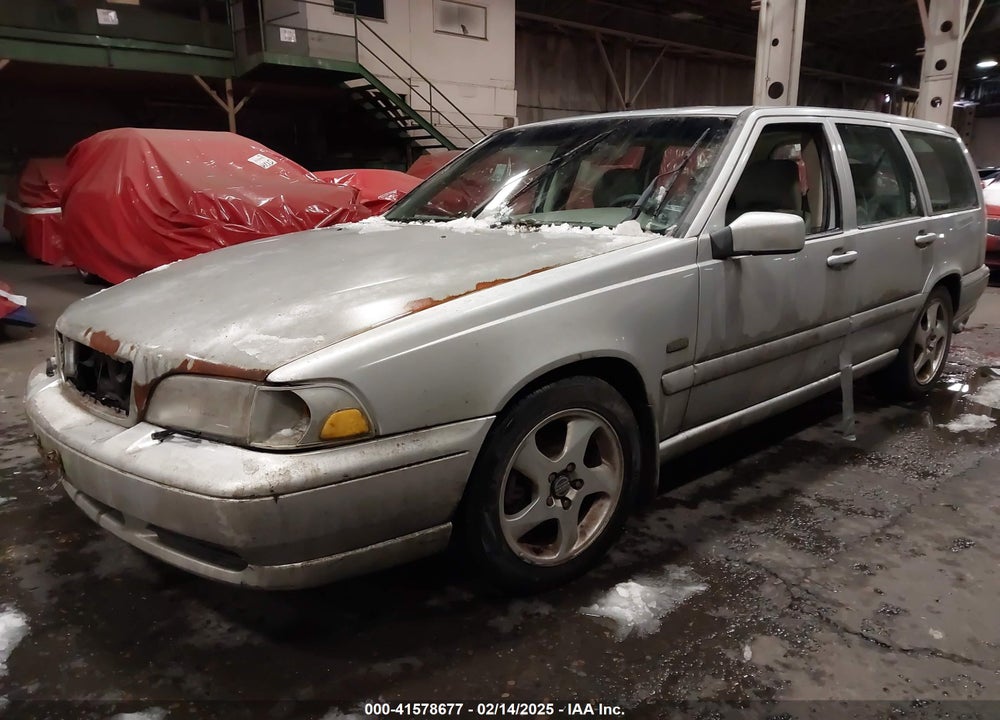 1998 VOLVO V70 GLT VIN: YV1LW5671W2510538