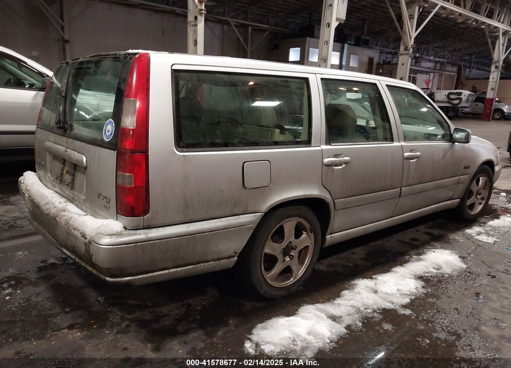 1998 VOLVO V70 GLT VIN: YV1LW5671W2510538