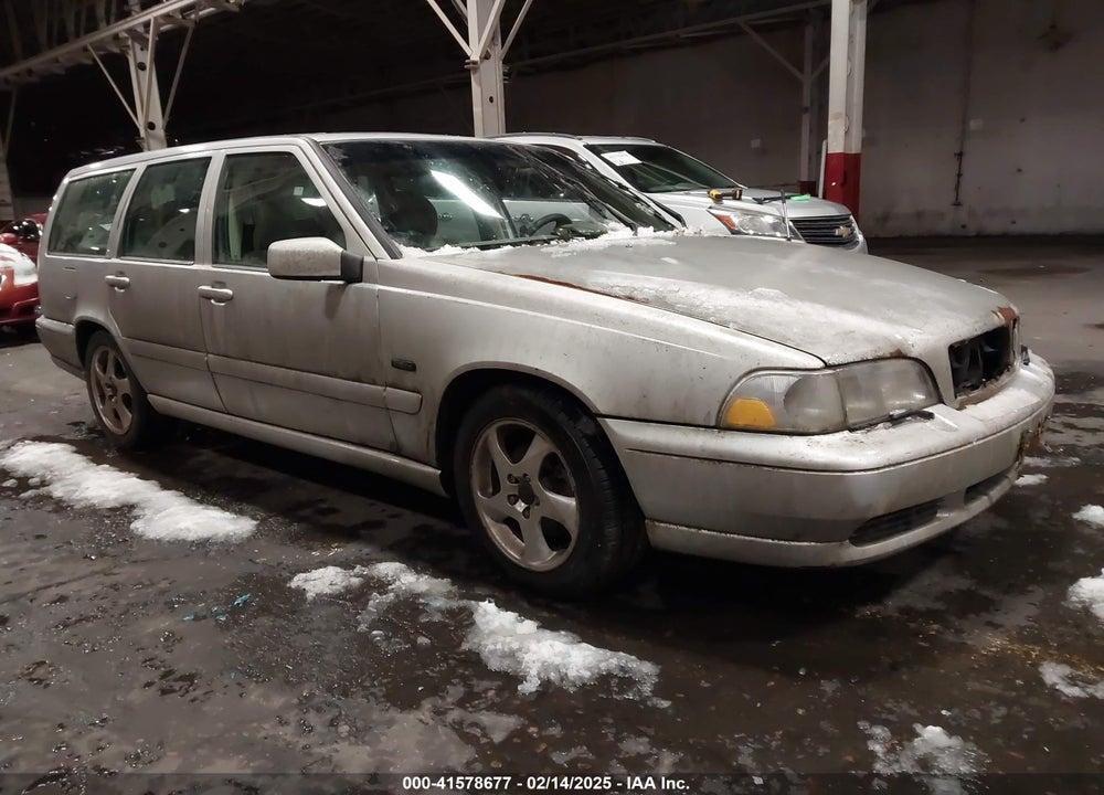 1998 VOLVO V70 GLT VIN: YV1LW5671W2510538