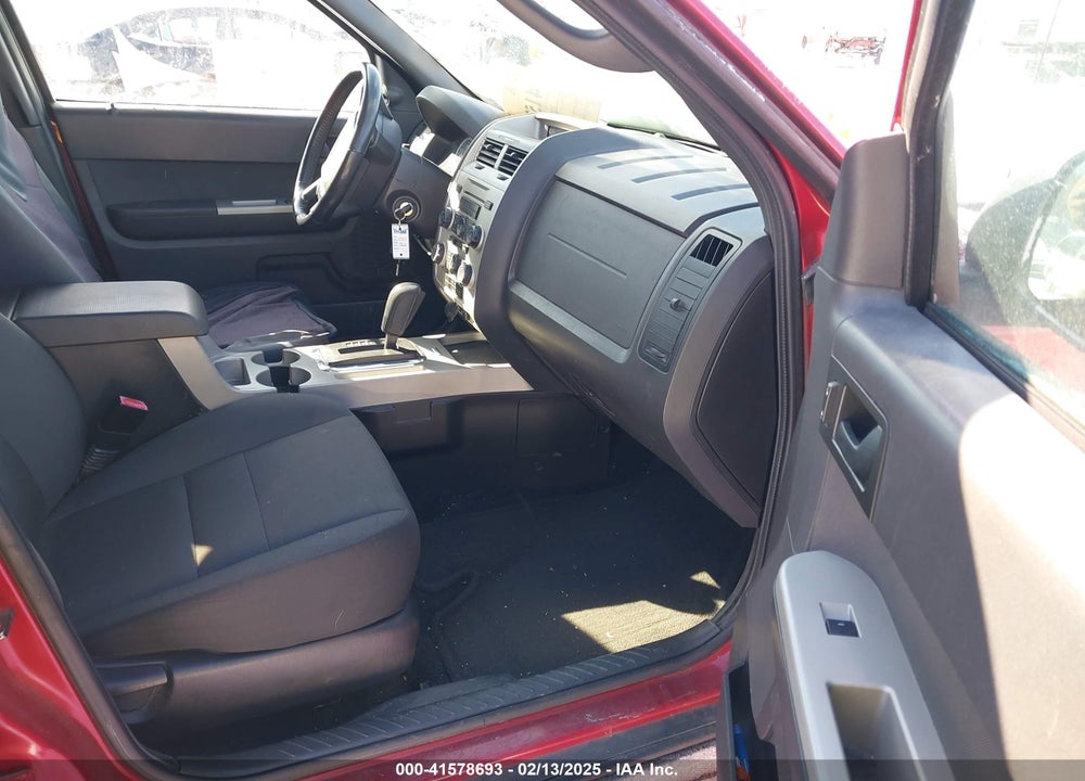 2011 FORD ESCAPE XLT VIN: 1FMCU0DG0BKB64036