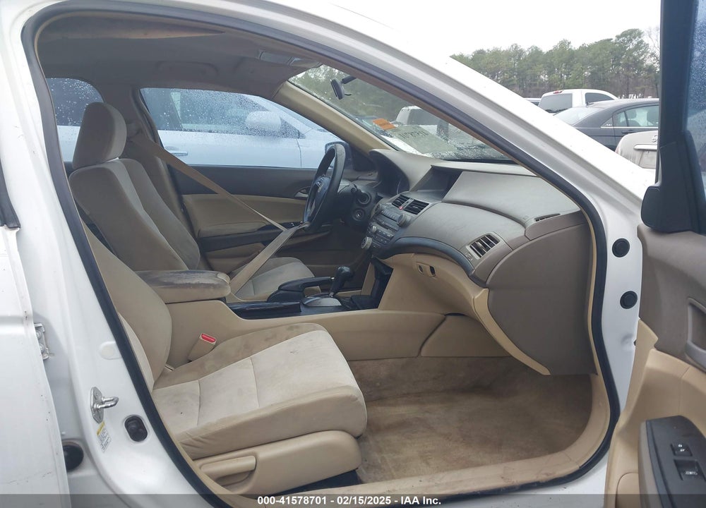 2008 HONDA ACCORD VIN: 1HGCP26478A019084