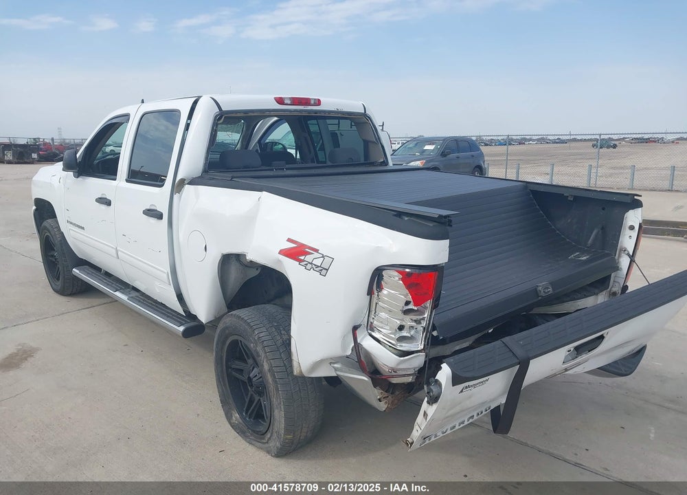 2009 CHEVROLET SILVERADO 1500 LT VIN: 3GCEK23389G149332