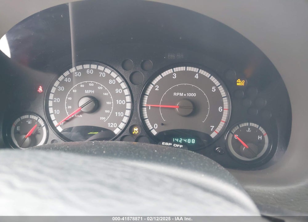 2007 JEEP LIBERTY SPORT VIN: 1J4GL48K77W632918