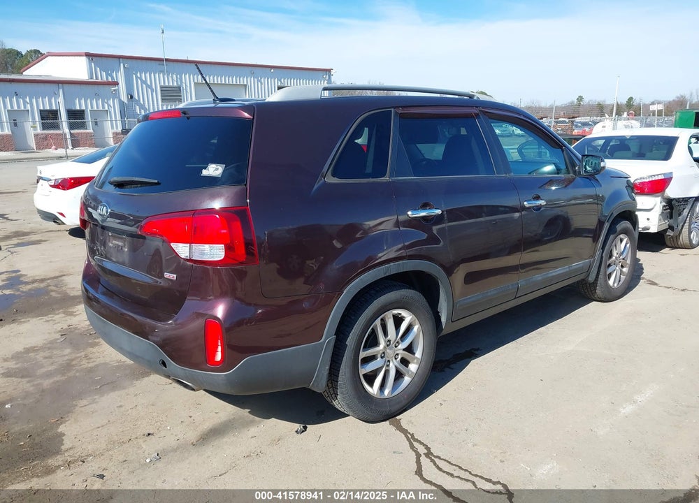 2015 KIA SORENTO LX V6 VIN: 5XYKT4A75FG574292