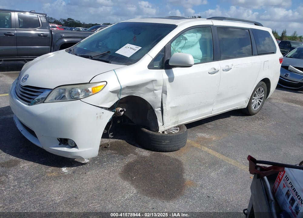 2017 TOYOTA SIENNA VIN: 5TDYZ3DC3HS899086