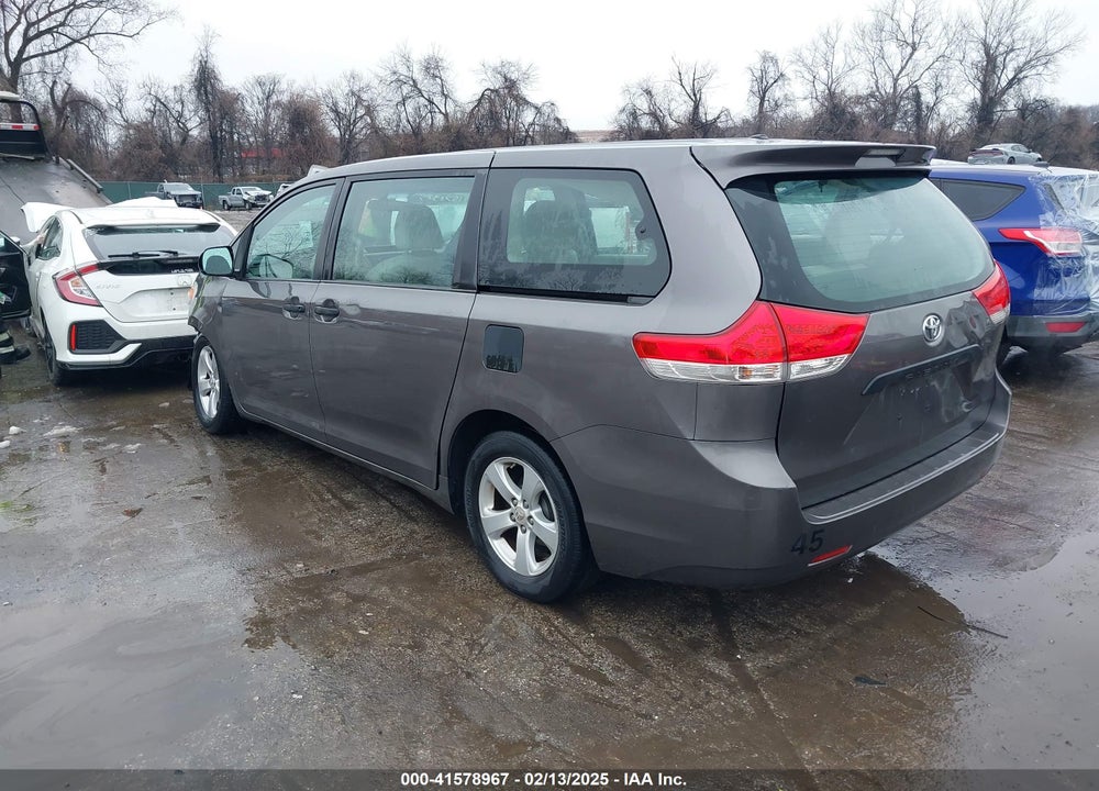 2011 TOYOTA SIENNA BASE V6 VIN: 5TDZK3DC3BS058482