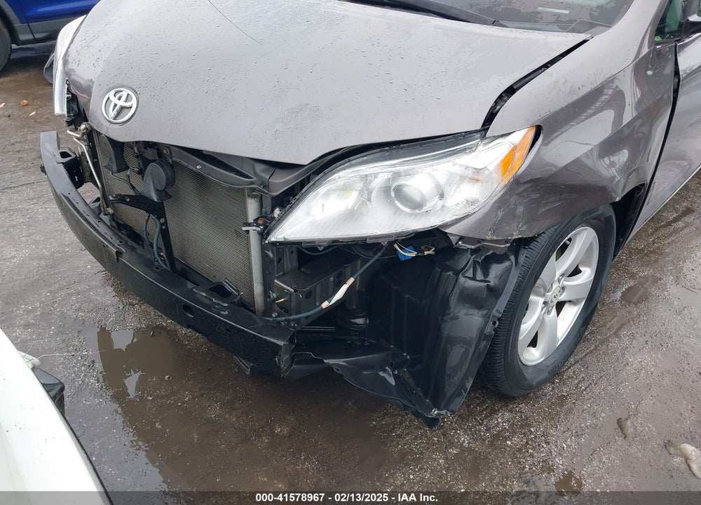2011 TOYOTA SIENNA BASE V6 VIN: 5TDZK3DC3BS058482