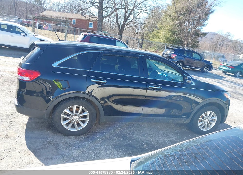 2017 KIA SORENTO 2.4L LX VIN: 5XYPGDA31HG278535