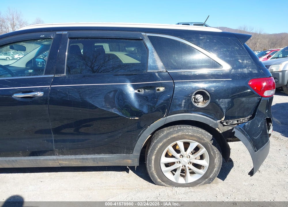 2017 KIA SORENTO 2.4L LX VIN: 5XYPGDA31HG278535