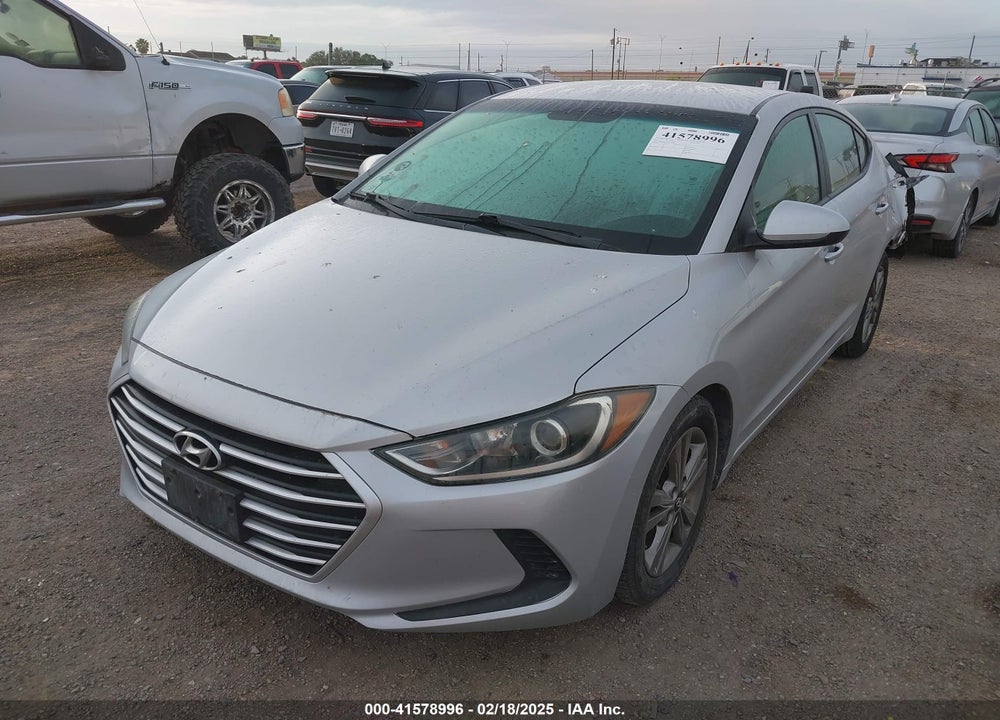 2017 HYUNDAI ELANTRA VIN: 5NPD84LF5HH156700