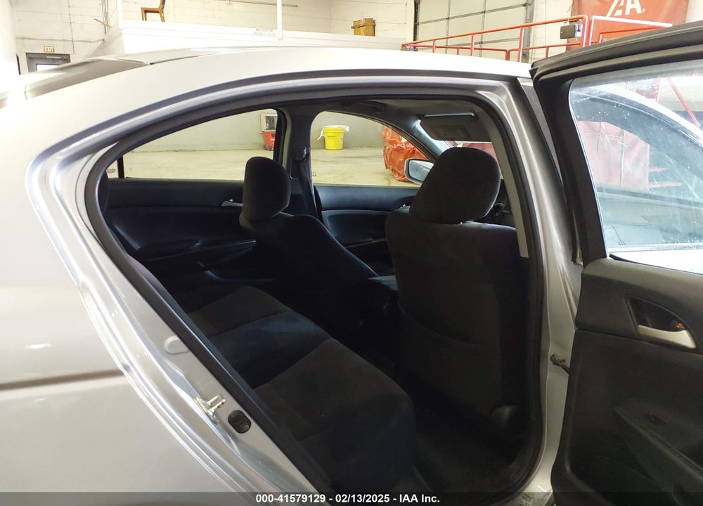 2010 HONDA ACCORD 2.4 LX VIN: 1HGCP2F31AA120926