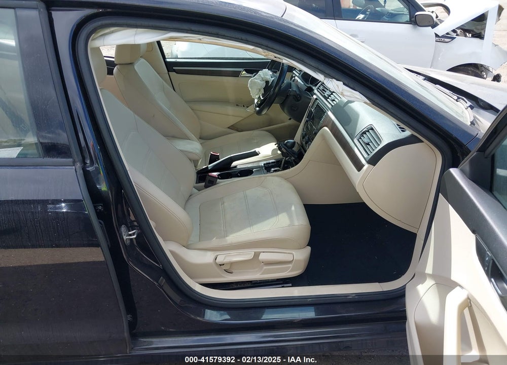 2019 VOLKSWAGEN PASSAT VIN: 1VWLA7A34KC012694