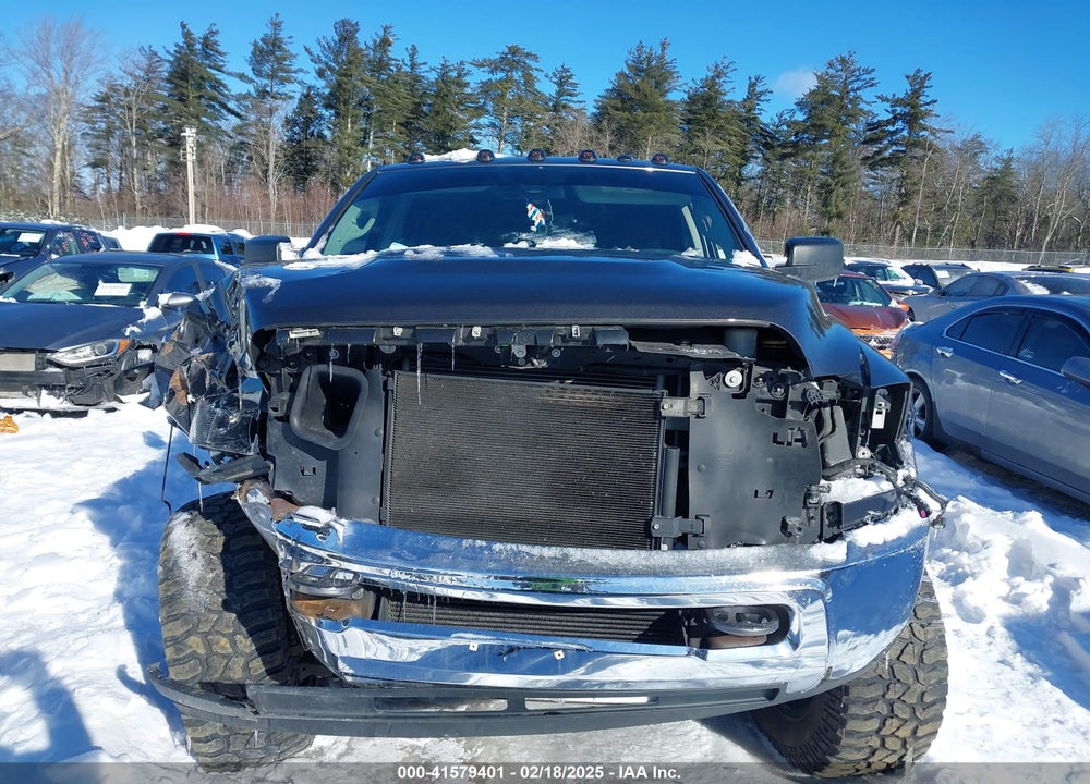 2018 RAM 2500 VIN: 3C6UR5CL3JG380790