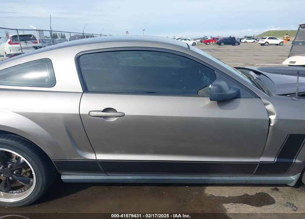 2005 FORD MUSTANG VIN: 1ZVFT80N755174568