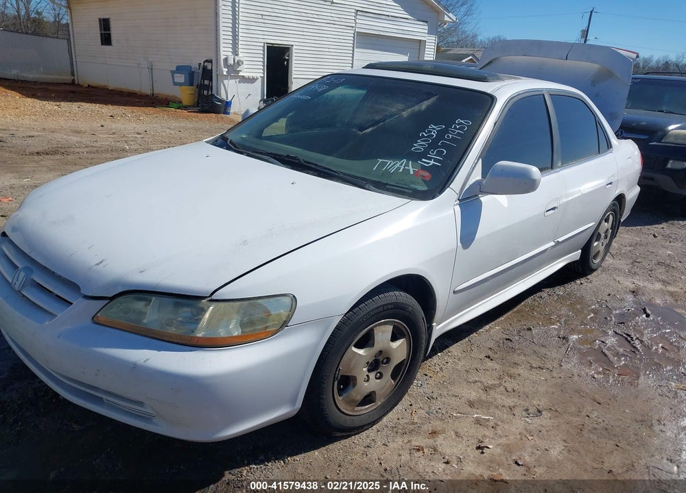 2002 HONDA ACCORD 3.0 EX VIN: 1HGCG165X2A000328
