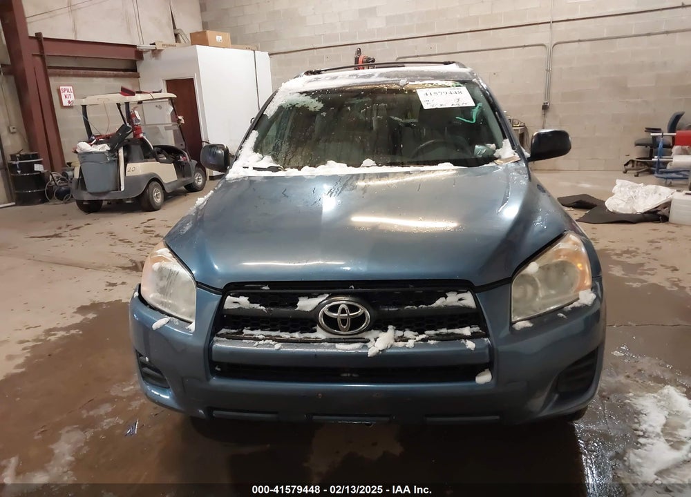 2009 TOYOTA RAV4 VIN: JTMBF33V095005425