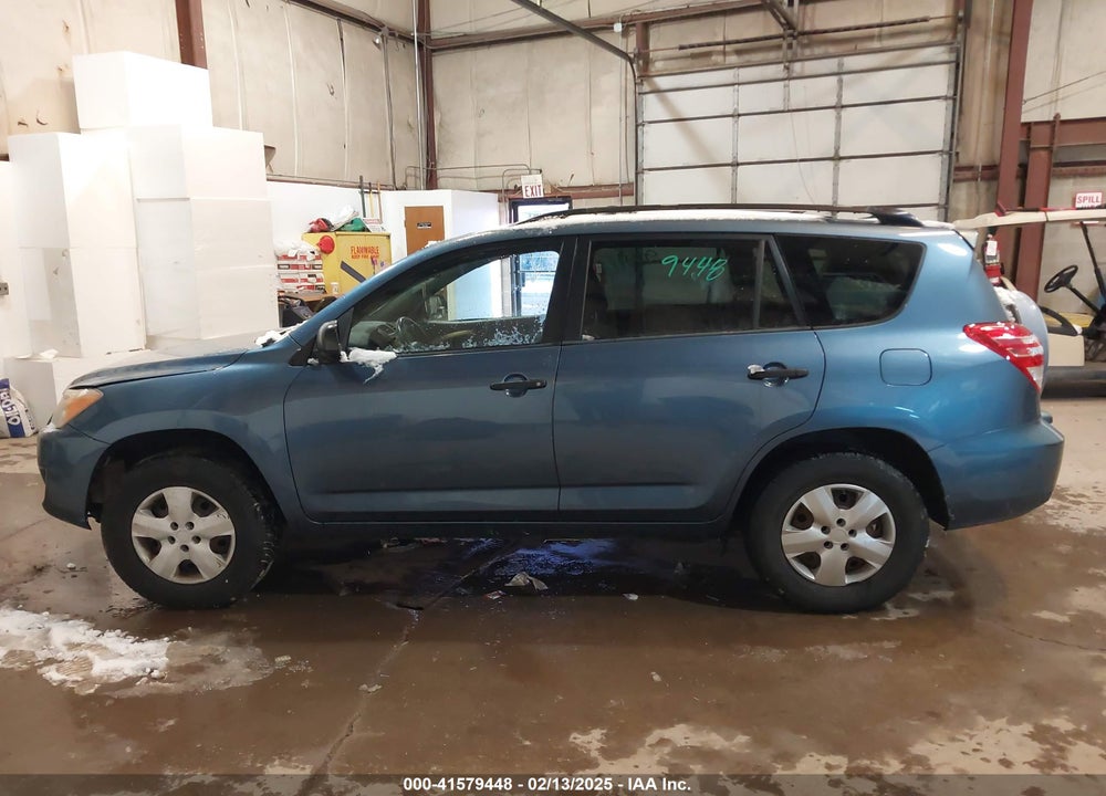 2009 TOYOTA RAV4 VIN: JTMBF33V095005425