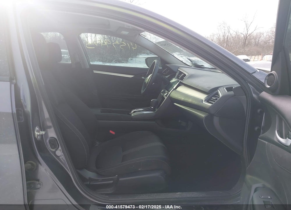 2016 HONDA CIVIC VIN: 19XFC1F34GE029110
