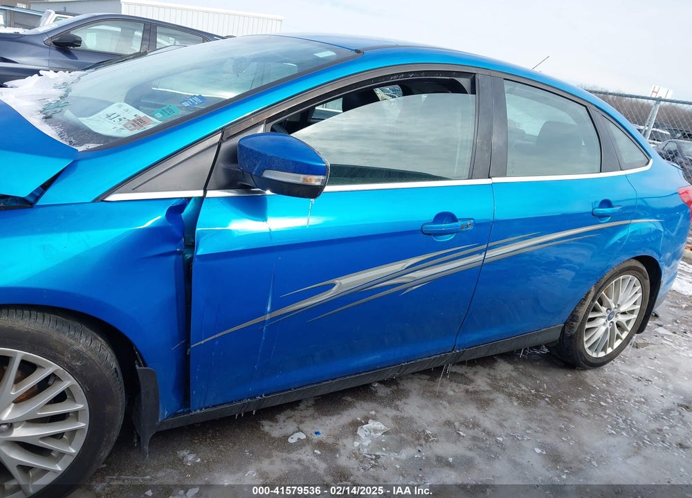 2013 FORD FOCUS VIN: 1FADP3J22DL283705
