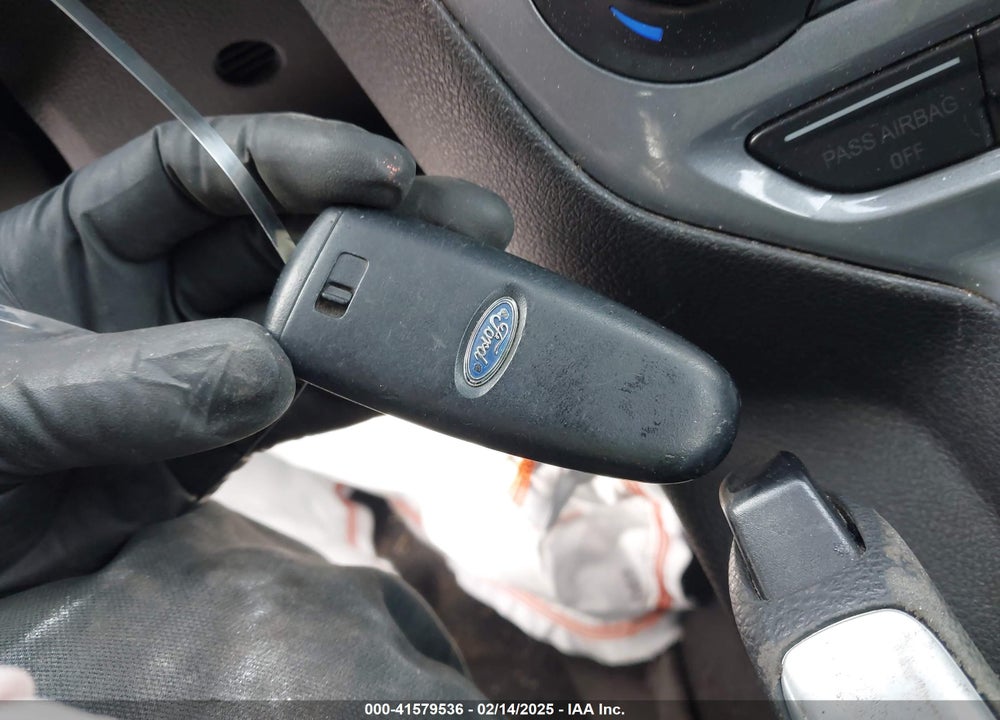 2013 FORD FOCUS VIN: 1FADP3J22DL283705